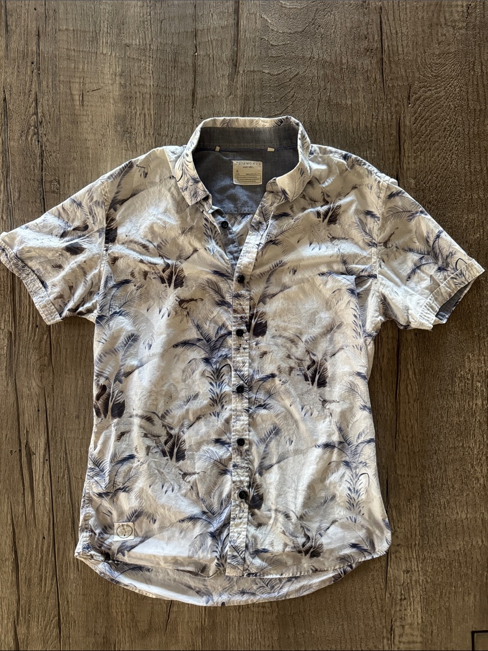 7 Diamonds White Short-Sleeve Palm-Print Hawaiian Button Down Shirt